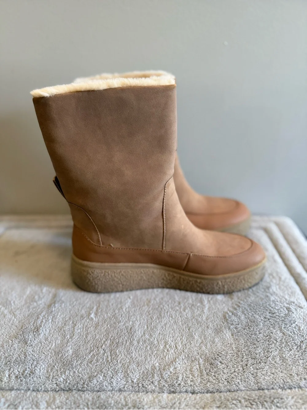 Rocket Dog Alora Tan Faux-Shearling Winter Boot with Side Zip